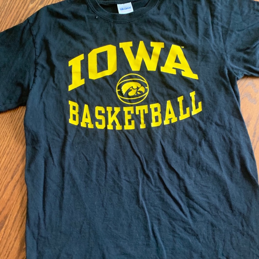 university of iowa basketball tshirt